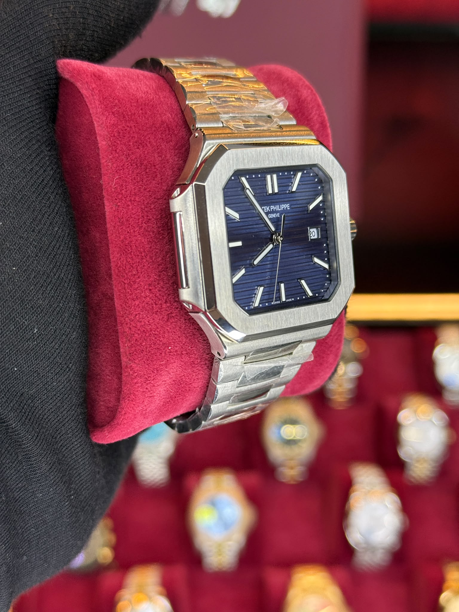 PATEK PHILLIPPE görünüm 2